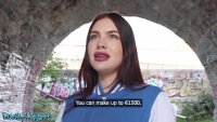 فتيات هنديات سمراوات يرغبن في ممارسة الجنس ومص القضيب